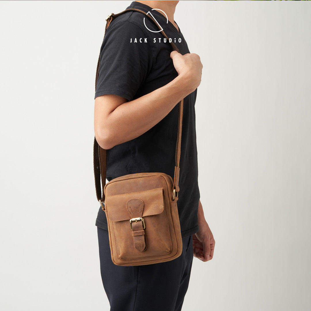 Jack Studio Full Grain Crazy Horse Leather Sling Bag Crossbody Bag Beg Lelaki - BAC 30835