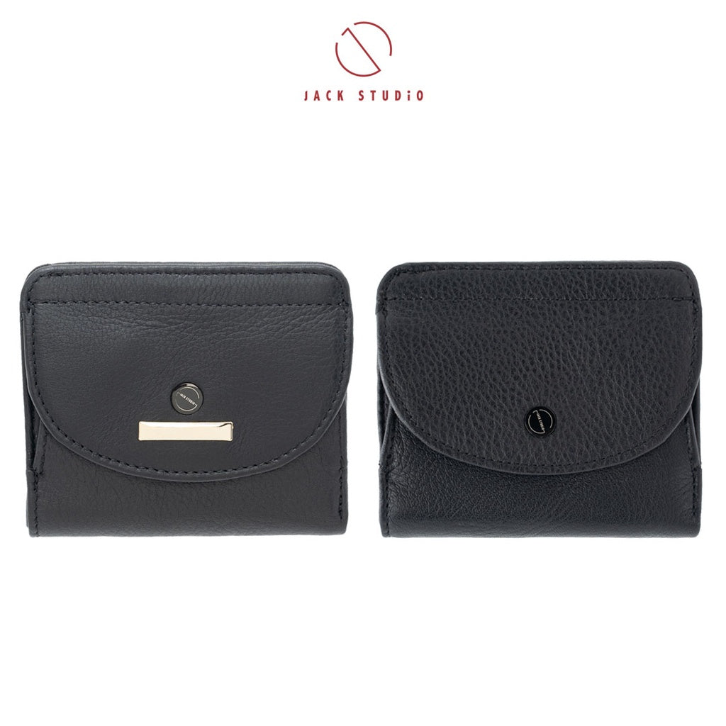 Small Leather Wallet β Artemis Collection